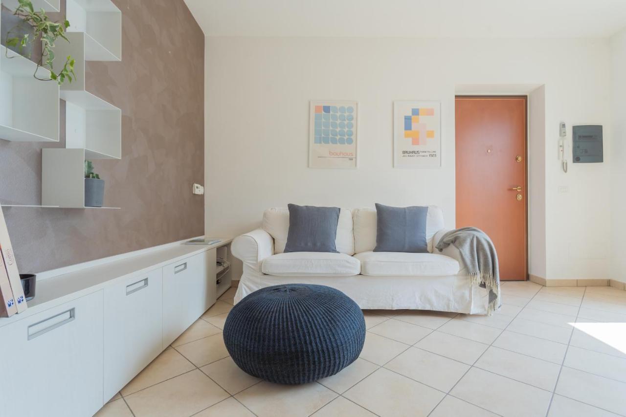 Blue Bliss Apartment By Rent All Como Colonno Εξωτερικό φωτογραφία